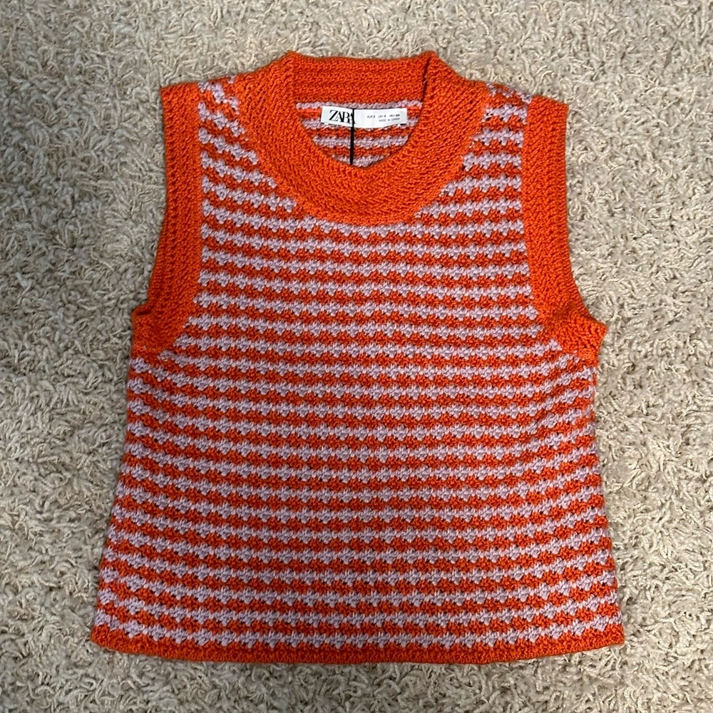 Zara Sweater Vest in Size Small (never worn)